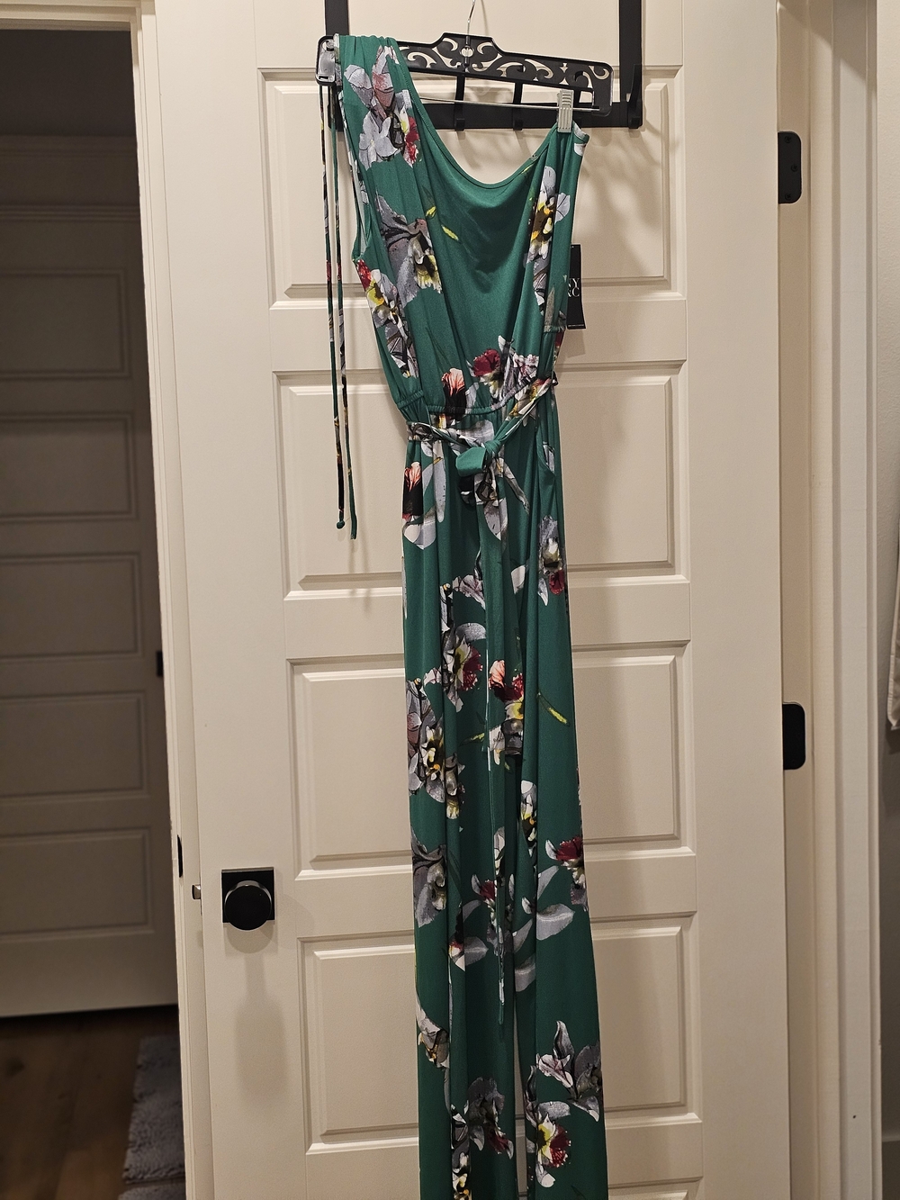 New York & Company Green Floral One-Shoulder Jumpsuit - Picture 2 of 3